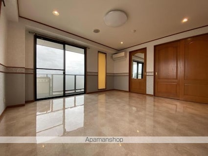 香川県高松市鹿角町[1K/44.72m2]のリビング・居間