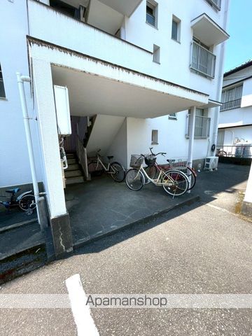 宮本アパートの玄関写真