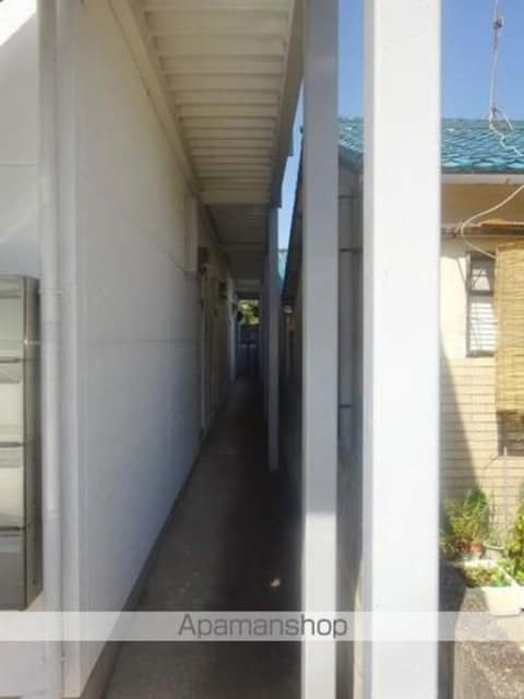 和歌山県和歌山市六十谷[1R/16.9m2]のエントランス3