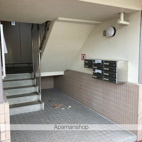セレッソ甲西C号館の玄関写真