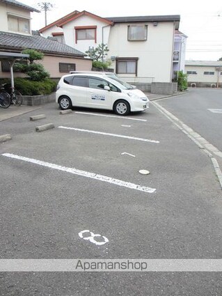 和歌山県和歌山市杭ノ瀬[3DK/56m2]の駐車場1