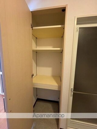 ロイヤルガーデン太田中央公園[4LDK/90.75m2]の玄関