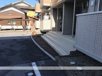 コーポ　ソレイユ[2LDK/59.18m2]のエントランス