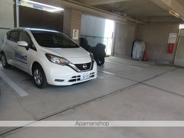 インペリアル宮前[1K/20.3m2]の駐車場