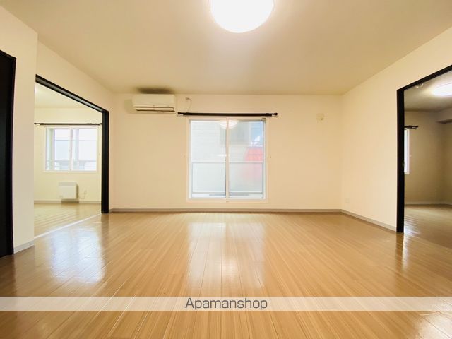 クレールマンション湯川の内装写真