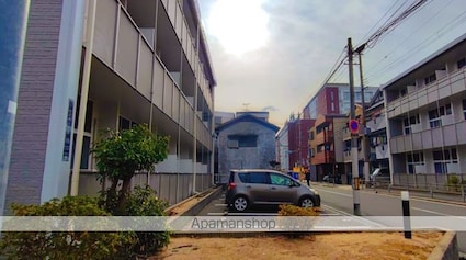 レオパレス住吉四番館[1K/20.28m2]の駐車場