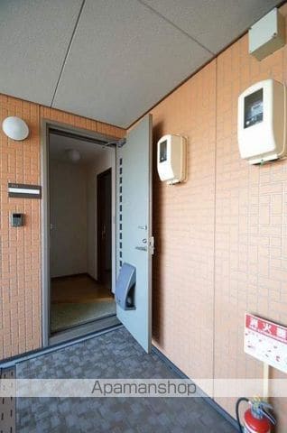 NEOクラレッドシティ B棟の内装写真