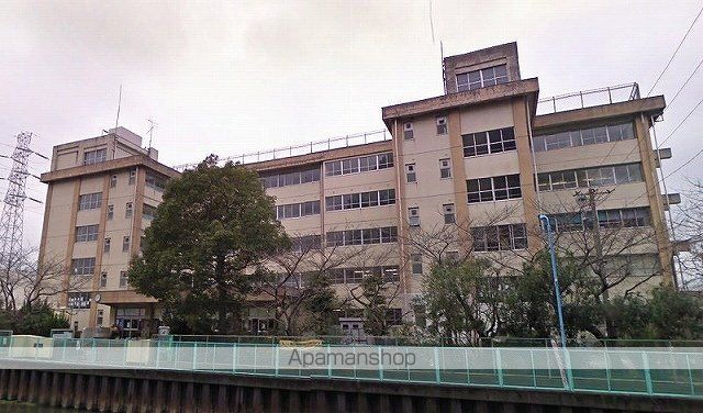 apartment 埼玉県八潮市緑町２丁目27-10
地図を見る