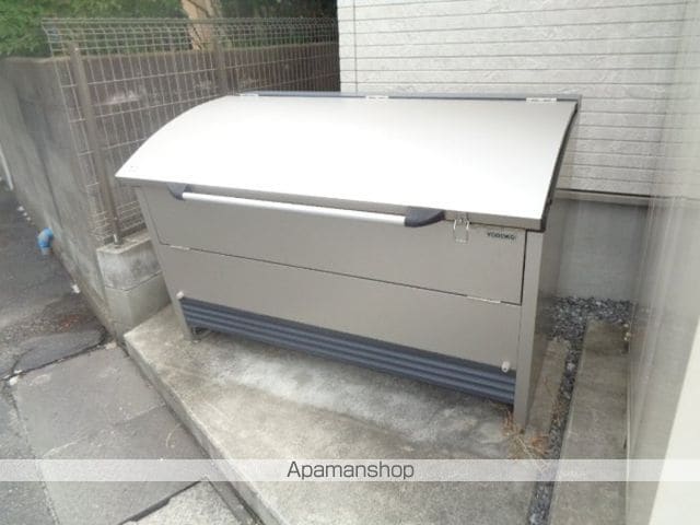 メゾネット八幡 B棟の内装写真