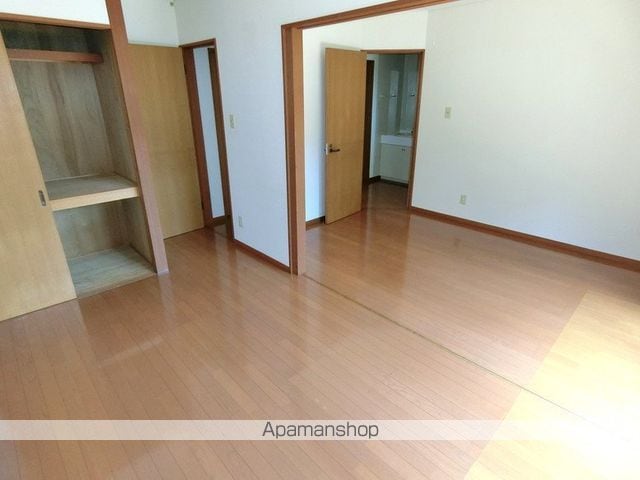 上屋敷ガーデンの内装写真