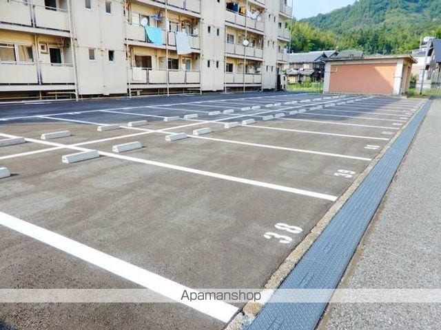 ビレッジハウス鳥居本2号棟の内装写真
