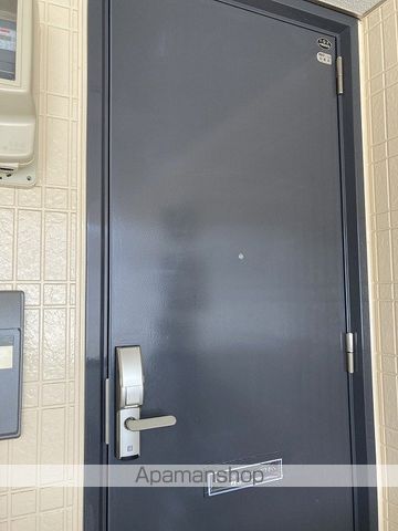 サンパティークBの玄関写真