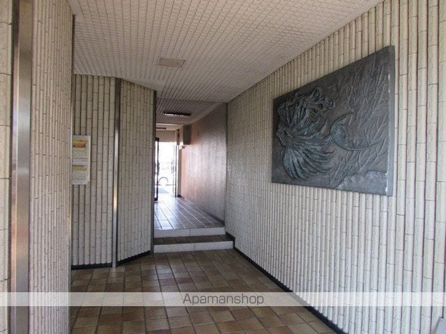 レジデンス内橋の玄関写真