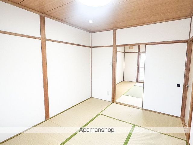 クリスタルピアCの内装写真