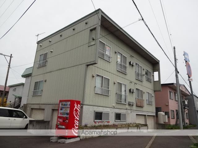 イーグル中央の外観写真