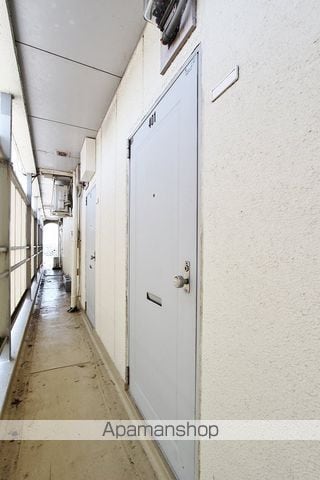 鎌田ビルの玄関写真
