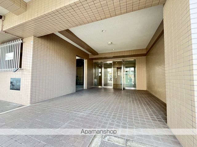 土井ハイツ北条口の玄関写真