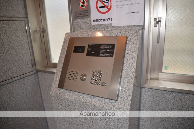 メインステージ野方駅前の玄関写真