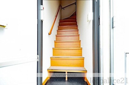 レオパレスウィンヒル[1K/26.08m2]の玄関