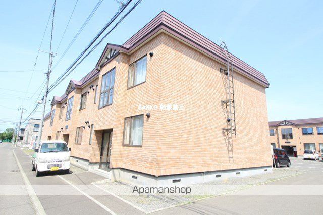プリミエール ウエストの外観写真