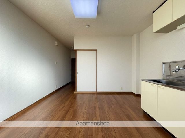 本町ハイツタイプIの内装写真