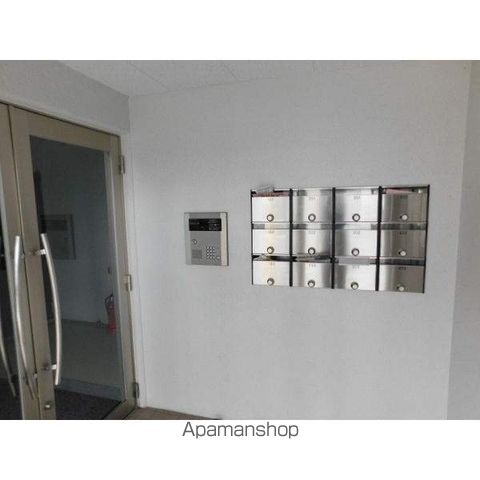 リラさっぽろの玄関写真