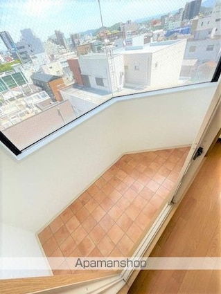 和歌山県和歌山市新中通２丁目[1K/33.89m2]のバルコニー
