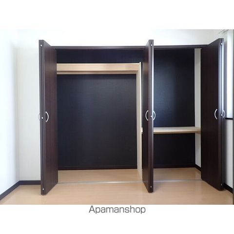 シンセリティ栄通の内装写真