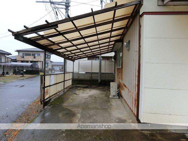 大坪貸家西側の内装写真