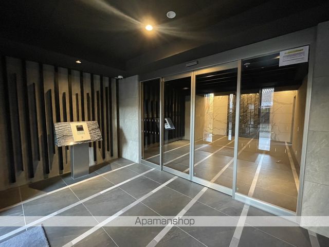プレサンス新栄アーバンフローの玄関写真