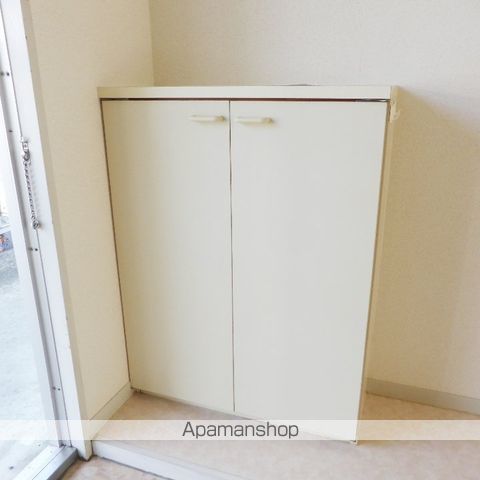 プレジール東Ｂ棟[2DK/46.28m2]の玄関