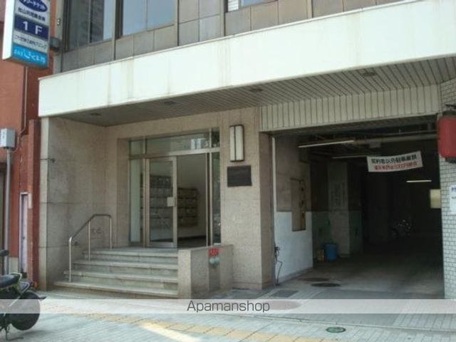 伊予鉄大手町ビルの玄関写真