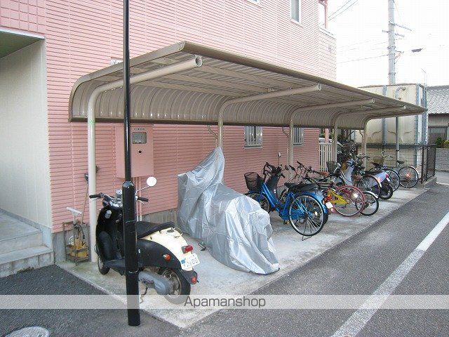 アビテ・ナポールのその他写真