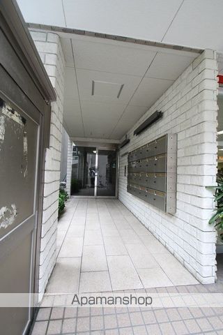 バビーズ千里山の玄関写真