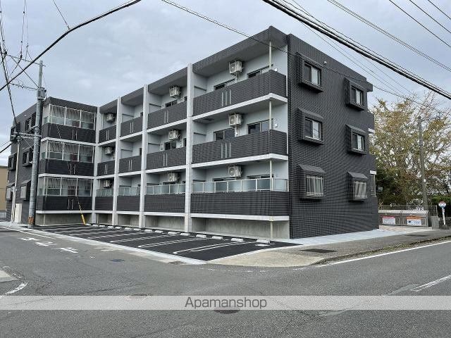 バリフォレスト吉村の外観写真