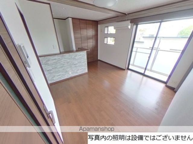 AFIELD黒髪の内装写真