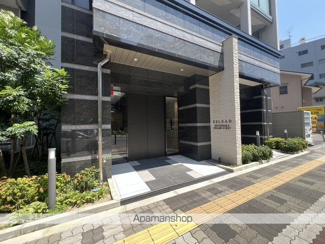 エスリード新大阪グランファーストの玄関写真