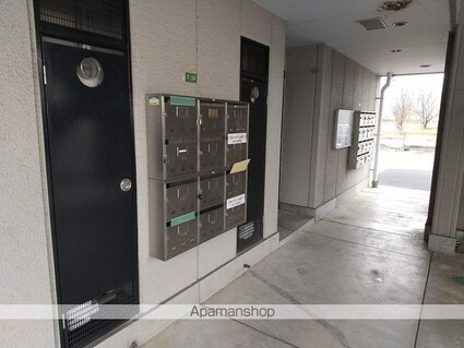Ｌｉｍｐｉａ　Ｇａｒｄｅｎ　Ｓｑｕａｒｅ[3LDK/67.4m2]のエントランス
