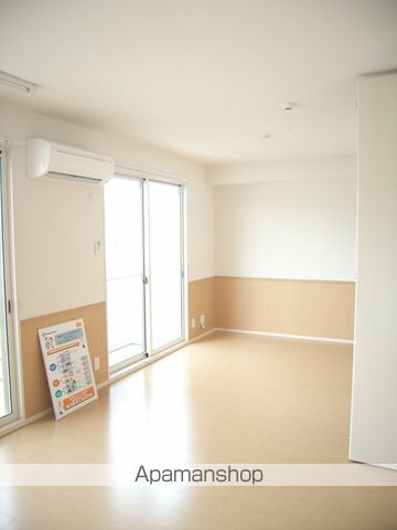 山陰本線 揖屋駅 徒歩15分 2階建 築18年の内装写真