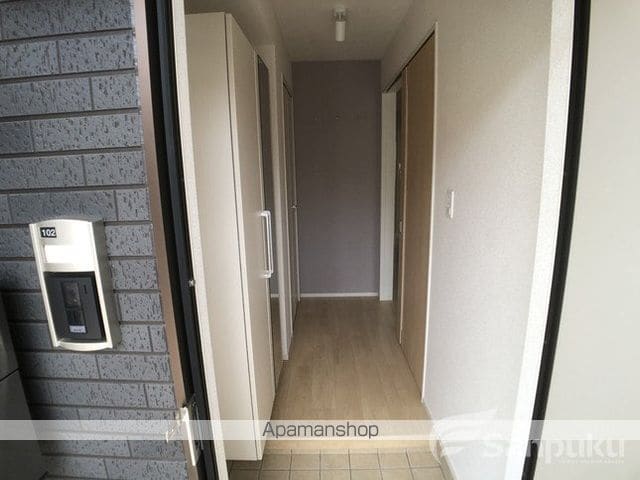 クレメント IIの内装写真