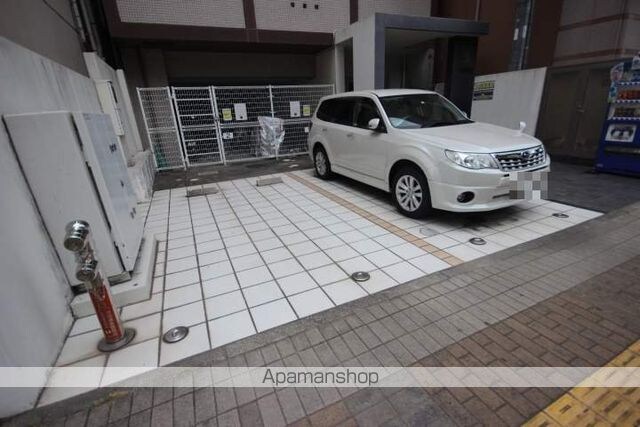 グラビスコート上幟町[1R/34.16m2]の駐車場