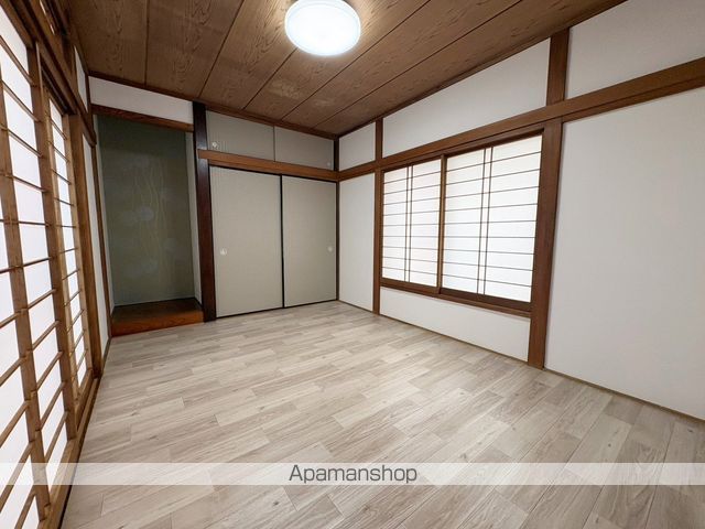 高崎線 北本駅 徒歩40分 2階建 築39年の内装写真