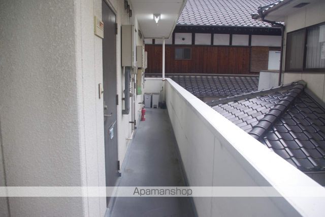 マンションミコノスの玄関写真