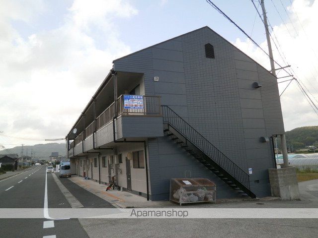 マンション吉の外観写真