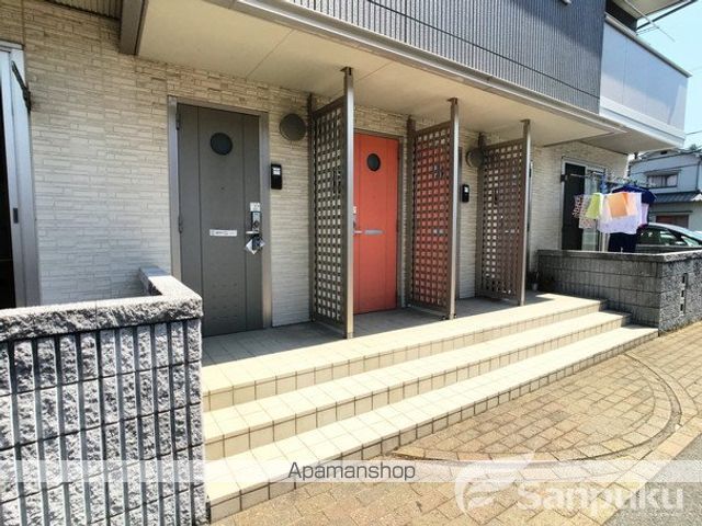 エントピア幸 B棟の玄関写真