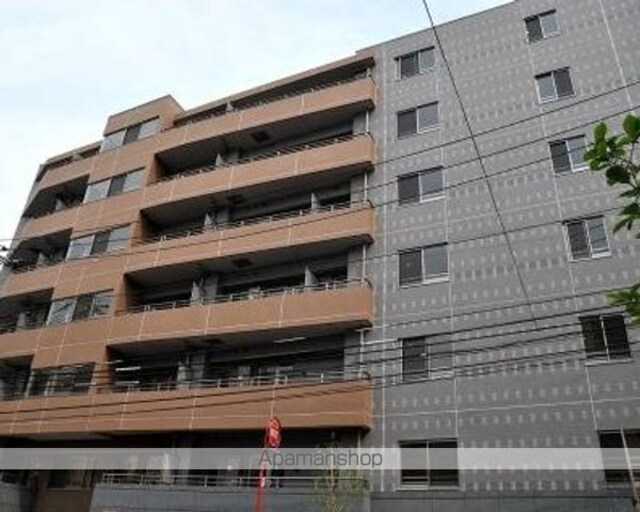 エスティメゾン四谷坂町[1K/30.11m2]の外観2