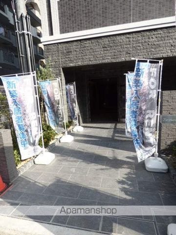 FIRST FIORE江坂江の木町パークサイドの玄関写真