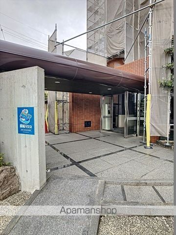 クレストコート門田の玄関写真
