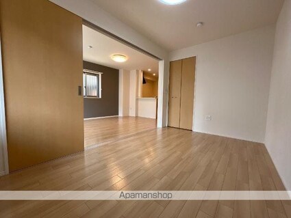 ウエストウイング６[1LDK/48.18m2]の内装2