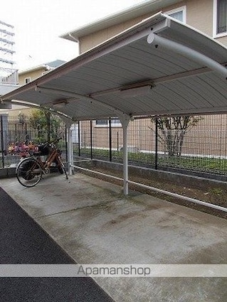 プリムローズ[2LDK/56.19m2]の駐車場2